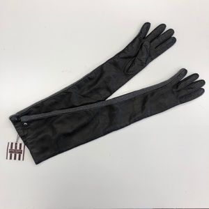 NWT Henri Bendel long leather gloves 6 1/2
